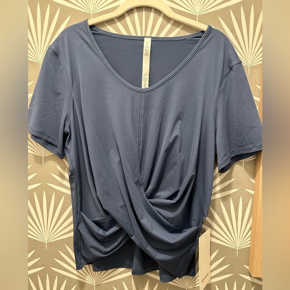 Do The Daily Short Sleeve Shirt Size 10 Navy NWT
